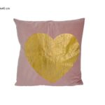 CUSCINO 45X45 IN VELLUTO ROSA C/CUORE DORATO DM07-C