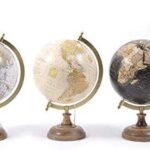 MAPPAMONDO CON BASE IN OTTONE MAPPE ASS. 22,5X20,5XH33,5CM ART.18471 -