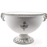 COPPA IN METALLO CON MANICI BIANCA DECAPPATA H.37X63X52CM 66883 -
