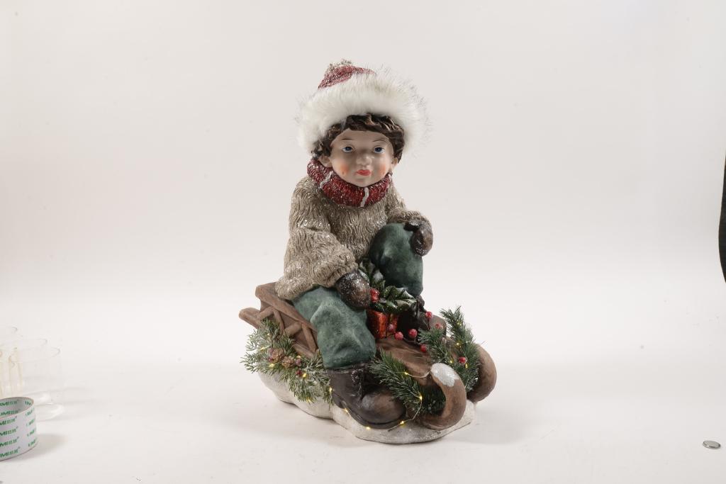 BIMBO "CAROL" SU SLITTA CON LUCI 41X24XH.55CM BIMBO "CAROL" SU SLITTA CON LUCI 41X24XH.55CM