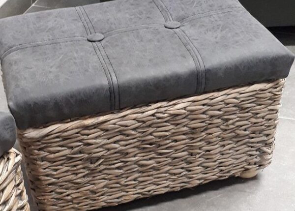 POUF RETTANGOLARE CON SEDUTA IN PVC PICCOLO(42X25XH.26 CM) ART.40252