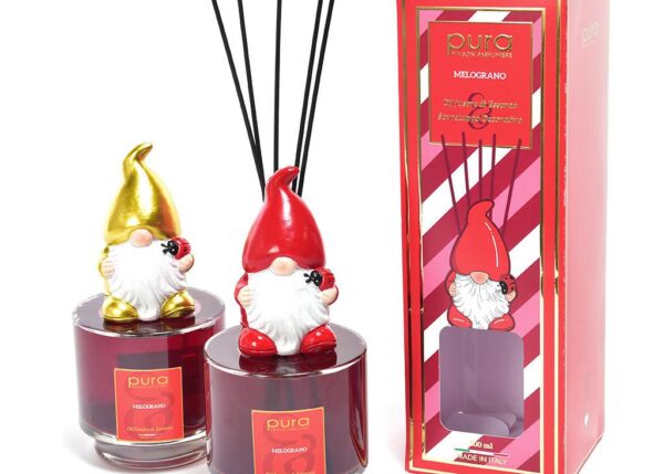 DIFFUSORE DI ESSENZA CHRISTMAS ELF - 500 ML MELOGRANO COLORI ASS. C/BACCHETTI IN COTONE ART.99279 -