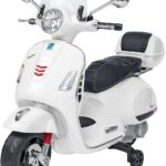 VESPA GTS CON SEDILE IN PELLE E BAULETTO BIANCA