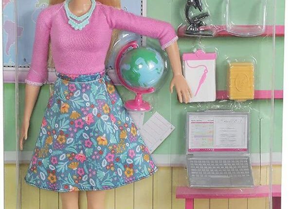 BARBIE DOLL TEACHER GJK12-6