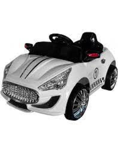 AUTO ONE 12V R/C BIANCA GTR88W ART.35951 AUTO ONE 12V R/C BIANCA GTR88W ART.35951