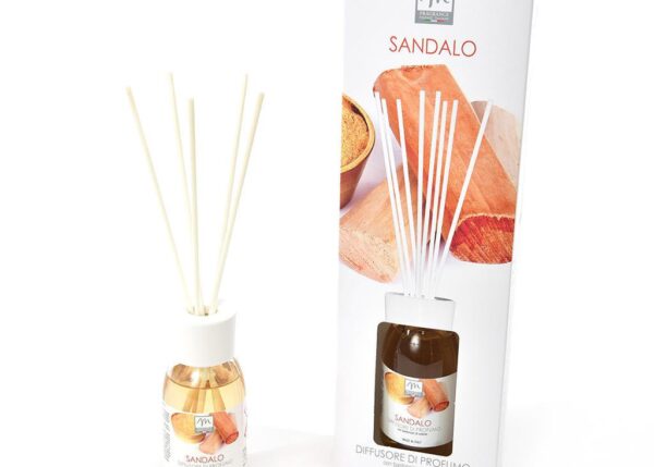 DIFFUSORE DI ESSENZA C/BACCHETTI IN COTONE 125 ML SANDALO ART.16552 -
