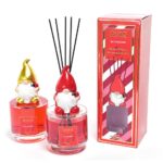 DIFFUSORE DI ESSENZA CHRISTMAS ELF - 500 ML BACCHE ROSSE COLORI ASS. C/ BACCHETTI IN COTONE ART.99309 -