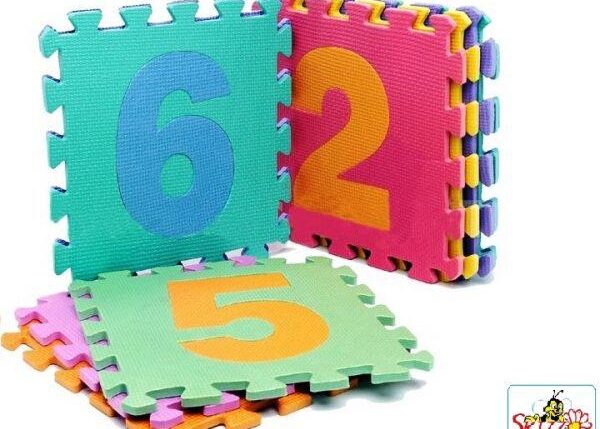 TAPPETO ALFABETO 9PZ 29X29CM 0,8CM ART.43295