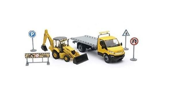 IVECO DAILY ROLL -OFF DIE CAST CON NEW HOLLAND B110C & ACC.MIS 1:32 ART.16163