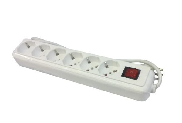 MULTIPRESA 6 POS. 10/16A/SCHUKO CON INT. ART.586013