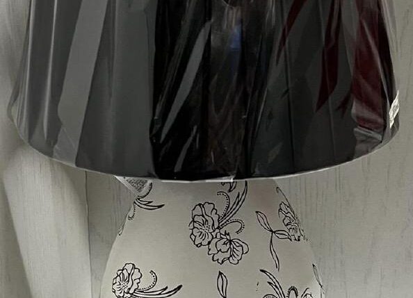 LUME CON DECORO FIORI 39CM 2 COL.