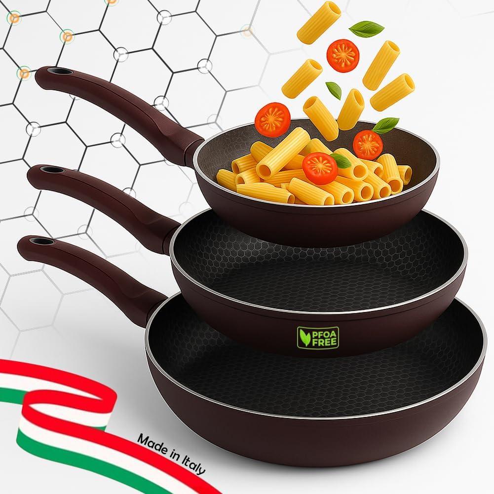 BEE NIDO D'APE PADELLA IDONEA INDUZIONE CM.24
COLORE MARRONE BEE NIDO D'APE PADELLA IDONEA INDUZIONE CM.24 COLORE MARRONE